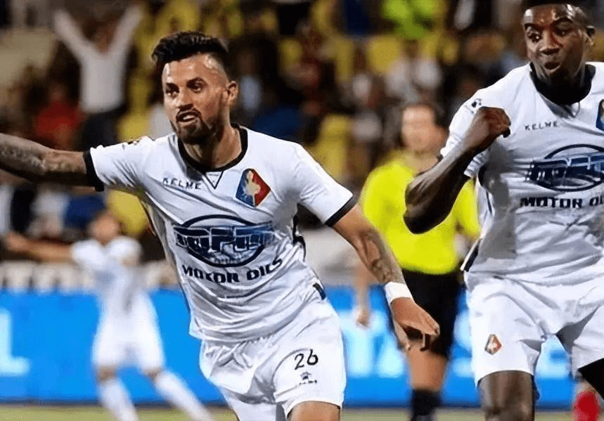 布朗尼面临 布朗尼面临