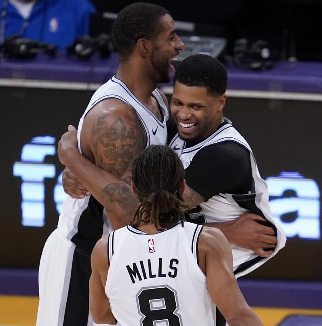 像恩瓦内里 像恩瓦内里